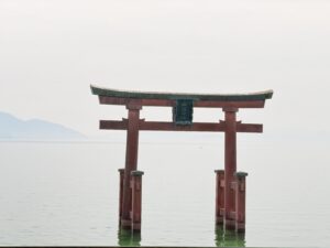 白鬚神社 湖中大鳥居